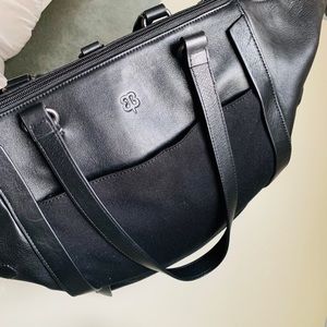 betabrand Bag Big Travel Tote in Black